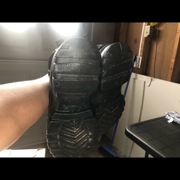 Black boots - Picture 5 of 5